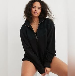 #1 Aerie Hometown Holiday Quarter Zip Sweatshirt